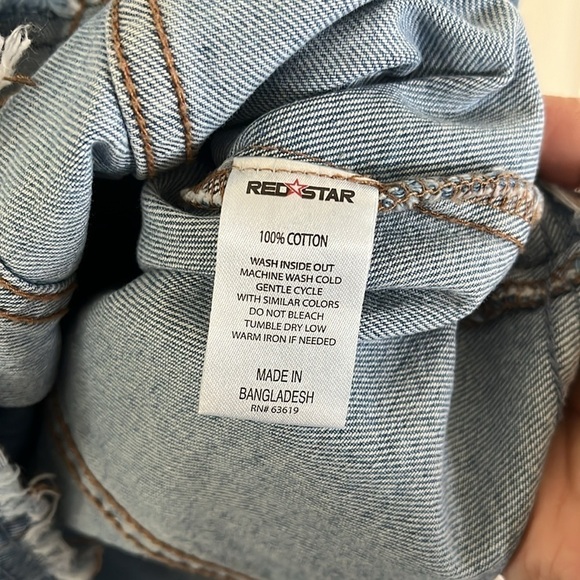 NWOT Red Star Button Up Jean Jacket Cotton Denim Faded Blue Cropped Frayed - Picture 9 of 10